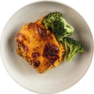 Empadão Low Carb de alcatra com puré de abóbora – sem hidratos, para controlo do peso. Saboroso e pronto em 5 minutos.